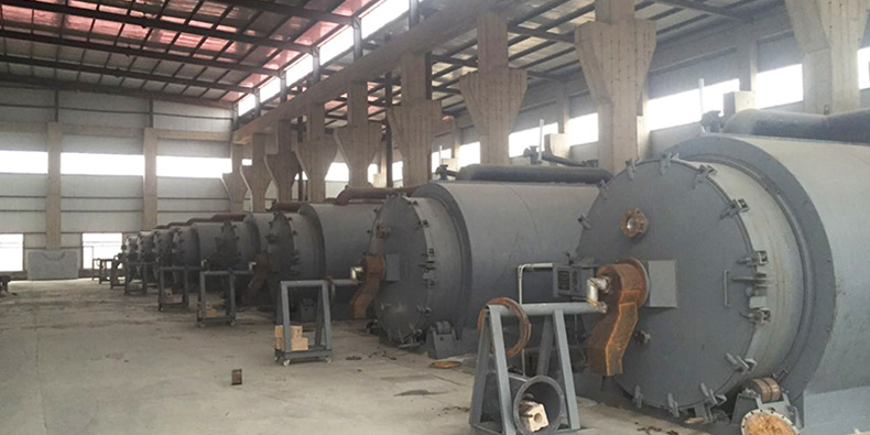 Oil sludge dry distillation pyrolysis treatment