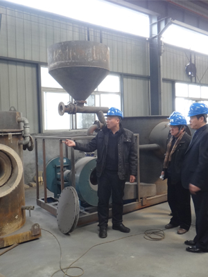 Local city leaders visit our plant