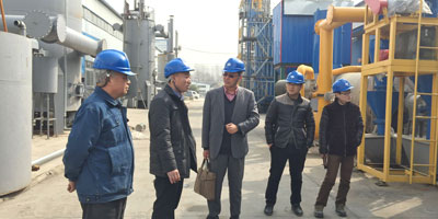 Local city leaders visit our plant